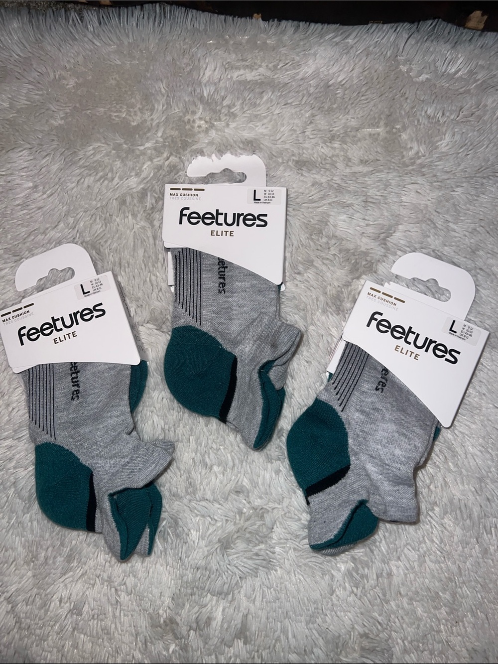 FEETURES ELITE MAX CUSHION SOCKS